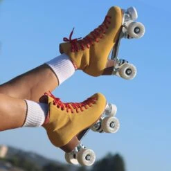 Chuffed Crew Collection - Birak